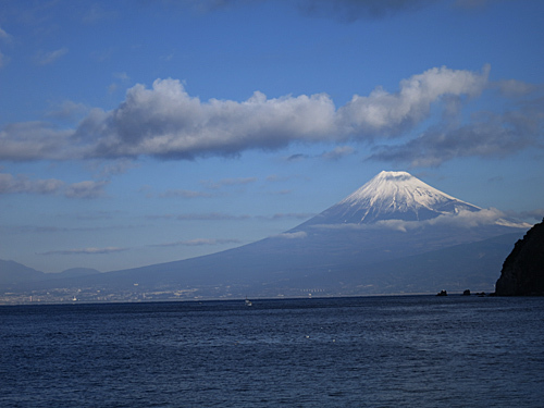 朝富士山