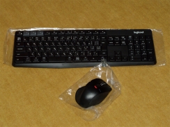 ブルートゥースマウスとキーボード