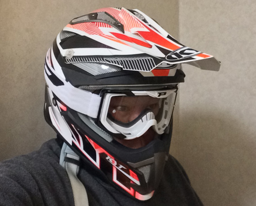 新しいスタイル KYTオフロード.モトクロスヘルメット（ゴーグル付き） オフロードモトクロス