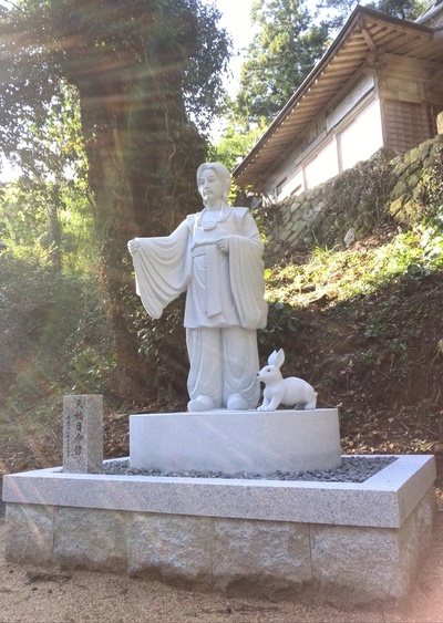 ほひのみこと石像4