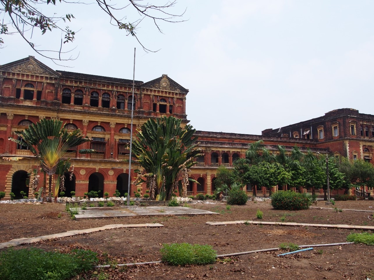 旧ビルマ省庁舎
