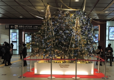 クリスマスツリー金沢駅